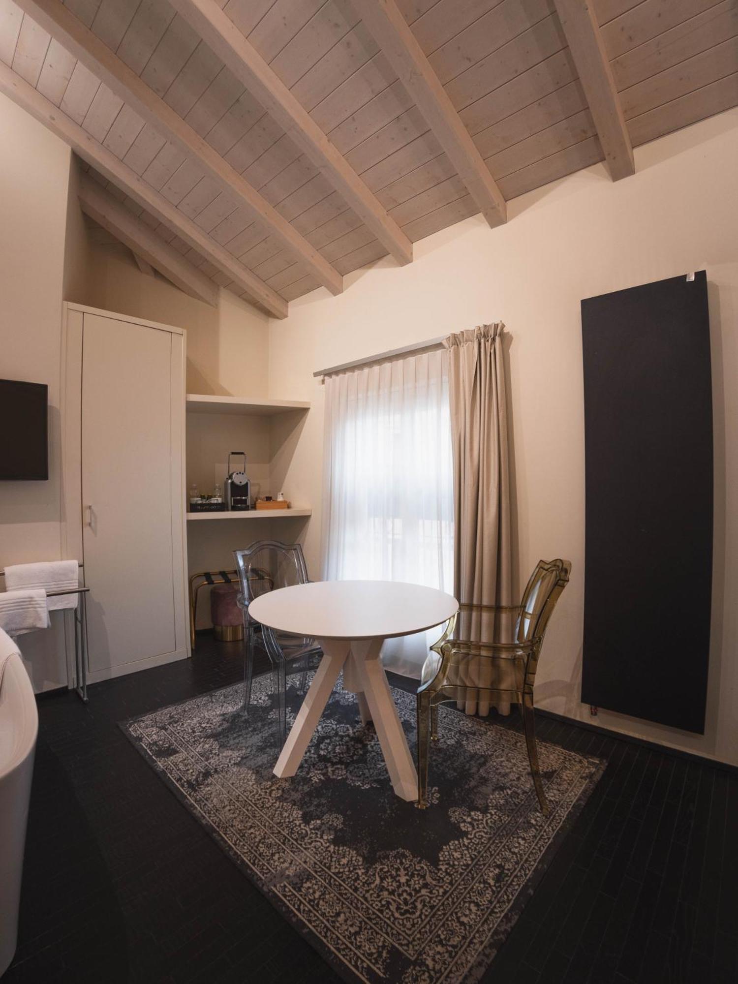Bed and Breakfast Palazzo Gozzi Bed & Beauty Parma Exterior foto